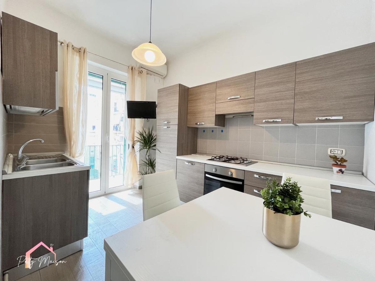 Patty Maison - Large & New Central Apartment Барі Екстер'єр фото